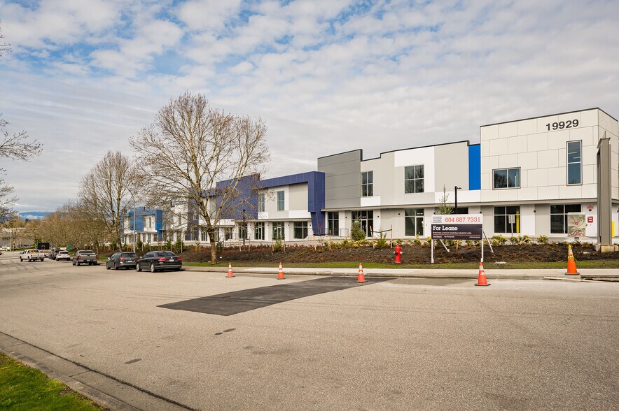 19929 84 Av, Langley, BC à louer - Photo du bâtiment - Image 2 de 8
