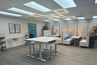 Plus de détails pour 333 17th St, Vero Beach, FL - Plusieurs types d'espaces à louer