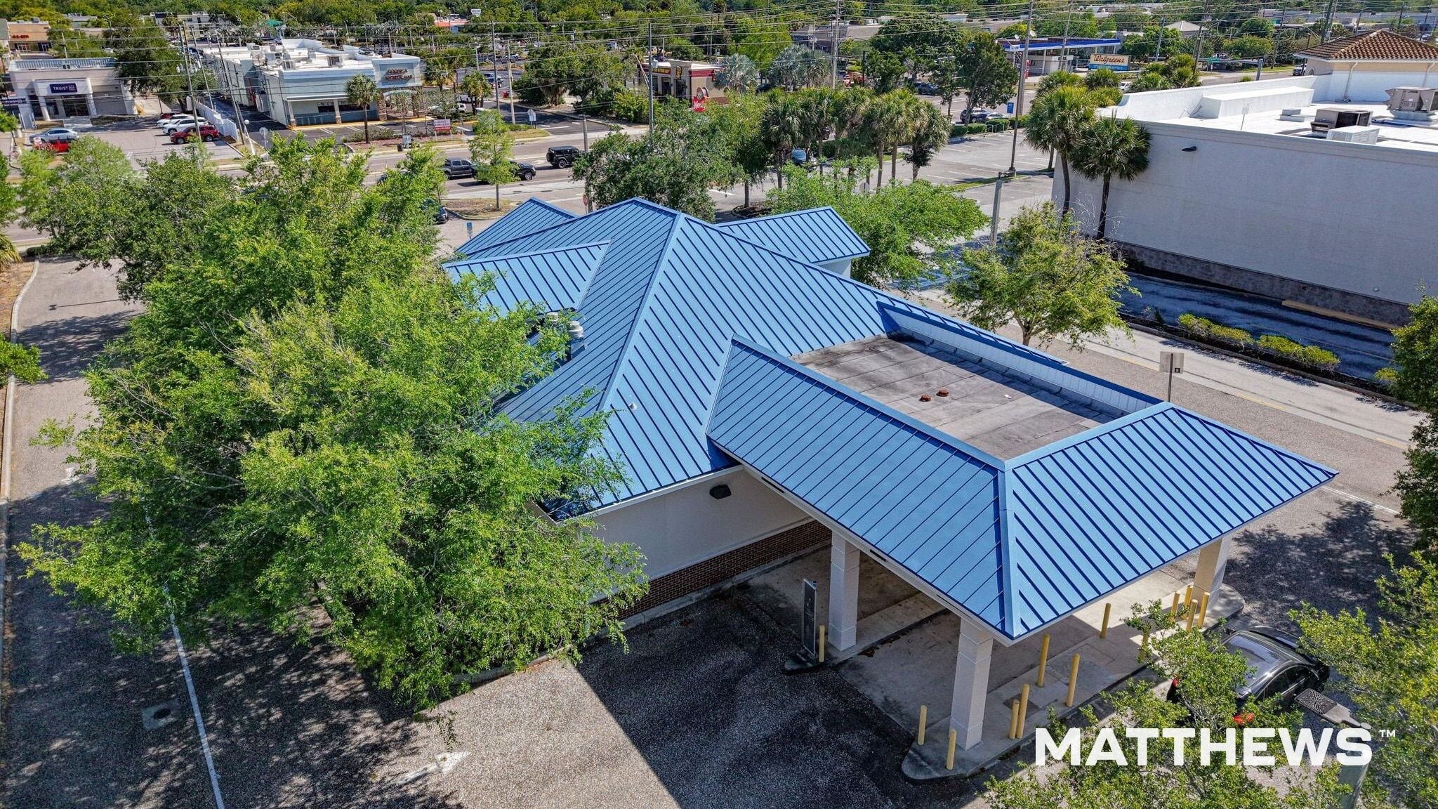 14040 Walsingham Rd, Largo, FL for sale Primary Photo- Image 1 of 5