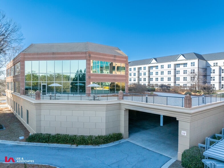 2200 Lake Blvd NE, Atlanta, GA à vendre - Photo du bâtiment - Image 1 de 16
