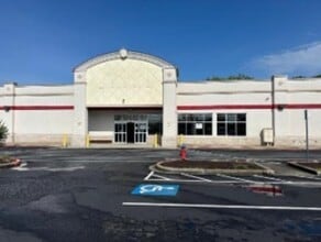 550 S Church St, Spartanburg, SC for sale Interior Photo- Image 2 of 7