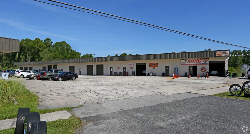 880 SW Sisters Welcome Rd, Lake City, FL à louer - Photo du bâtiment - Image 3 de 11