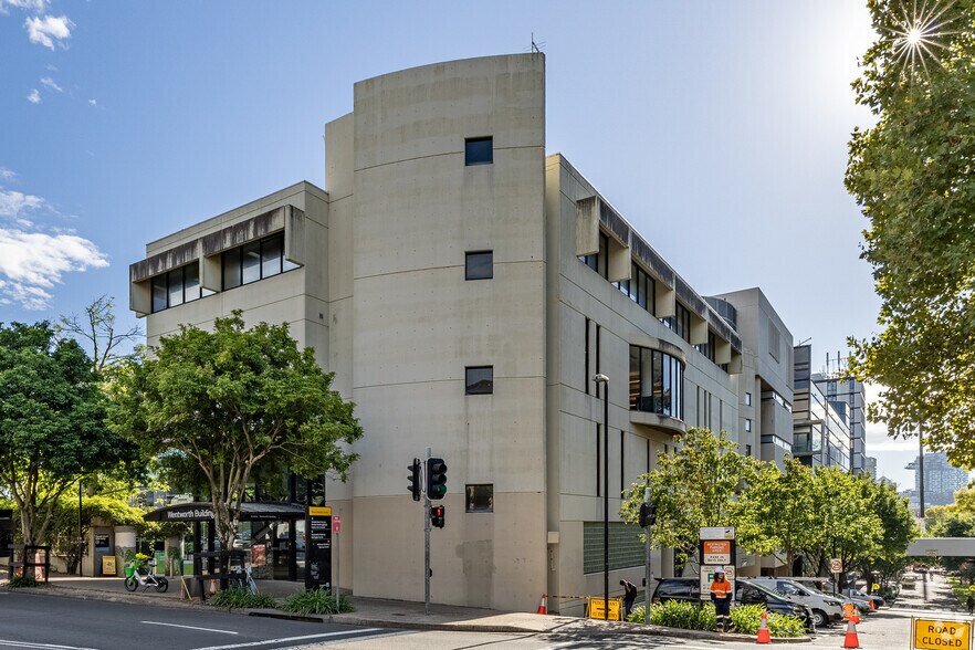 96-148 City Rd, Darlington Sydney à louer - Photo du bâtiment - Image 3 de 5