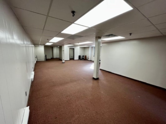 120 High St, Bridgewater, MA for lease - Interior Photo - Image 2 of 2