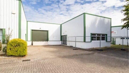 25-28 Lyveden Rd, Northampton à louer - Photo du bâtiment - Image 2 de 3