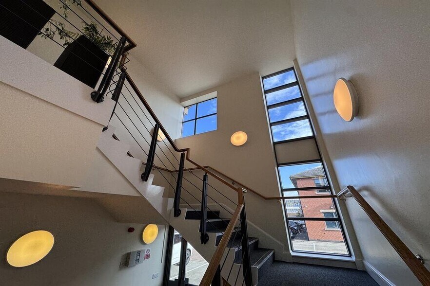 Eldon Rd, Beeston à louer - Photo du bâtiment - Image 3 de 19