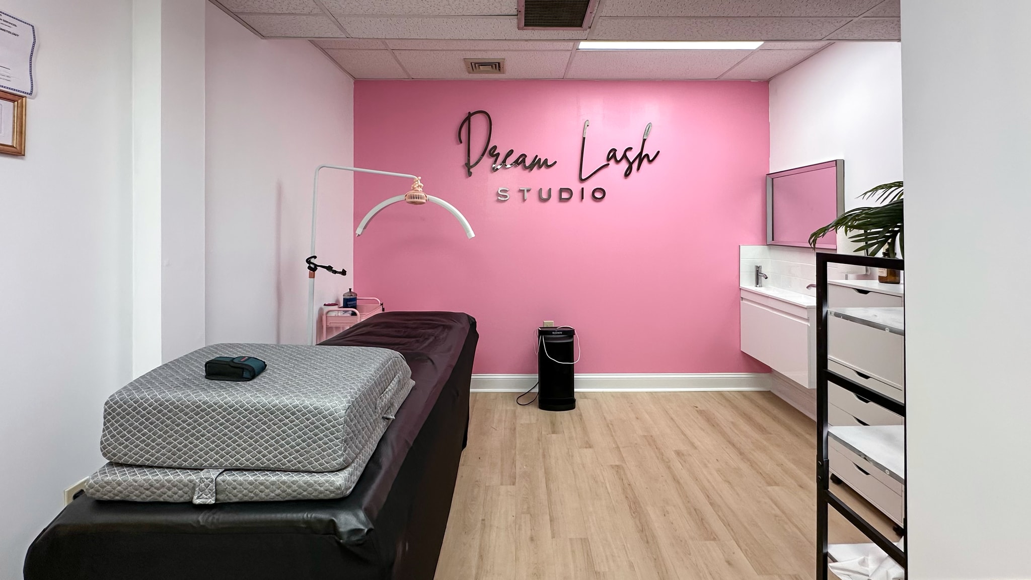 210 Pomeroy Ave, Meriden, CT for lease Interior Photo- Image 1 of 19