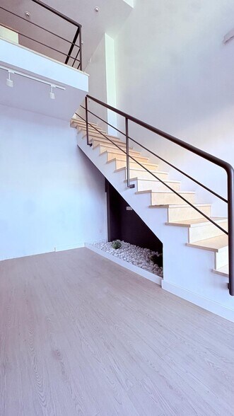 Retail in Castellar del Vallès, Barcelona for lease - Building Photo - Image 2 of 5