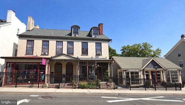 More details for 12-20 W Bridge St, New Hope, PA - Retail for Sale
