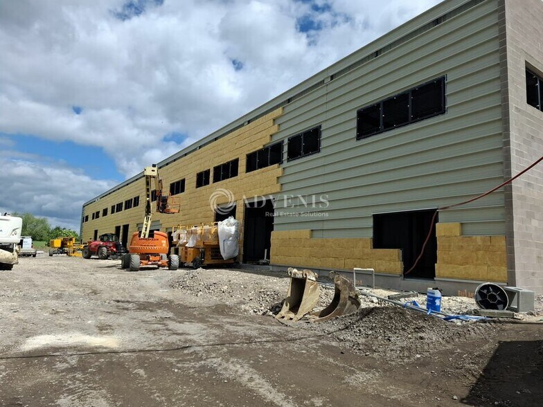Flex in Heillecourt for lease - Building Photo - Image 2 of 7