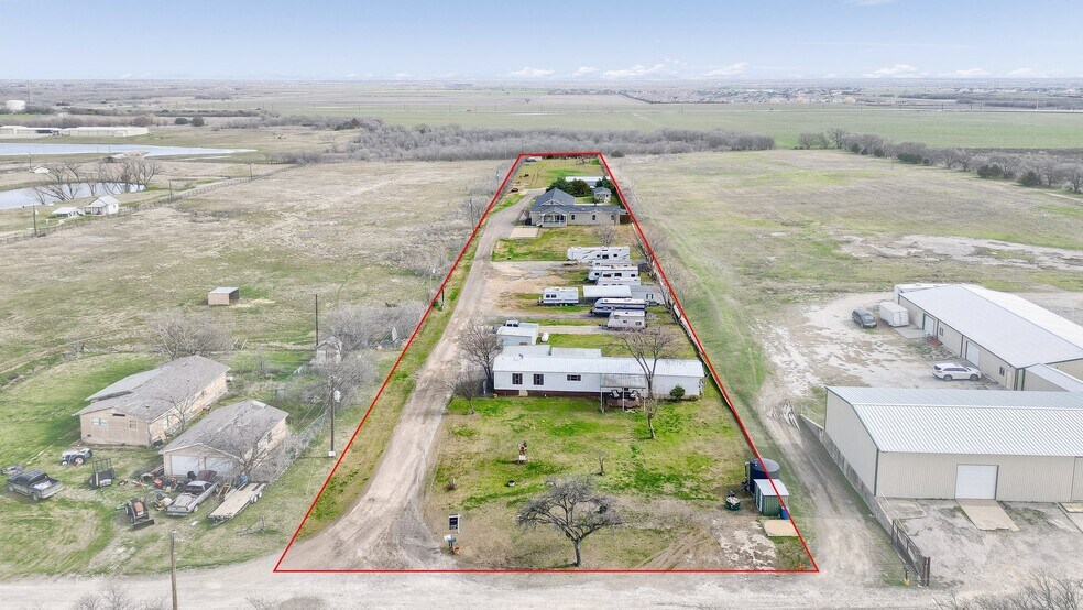 1411 Shelby Ln, Celina, TX à vendre - Photo du bâtiment - Image 2 de 11
