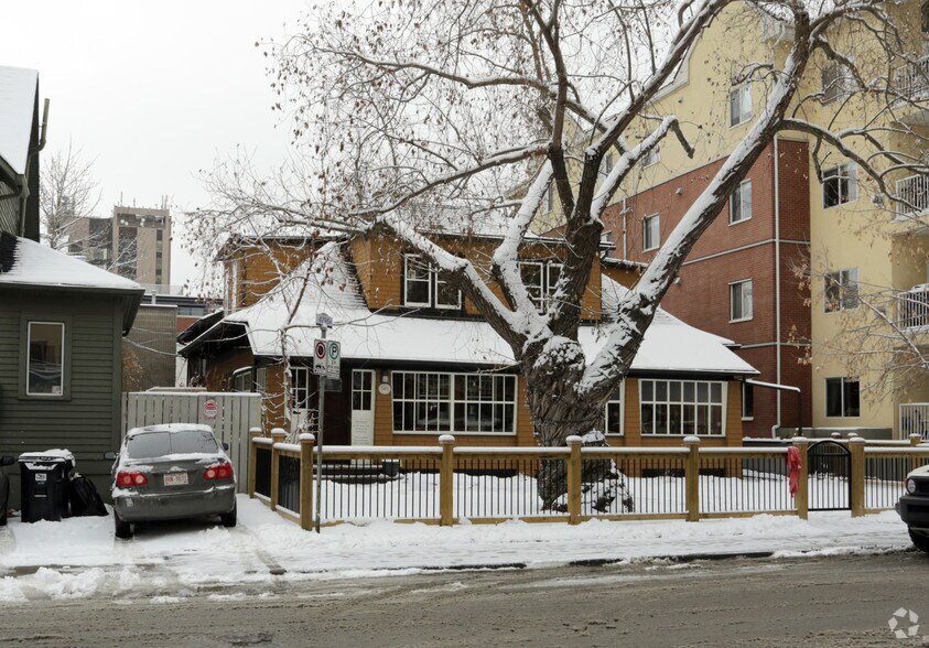 505 21st Ave SW, Calgary, AB à louer - Photo du bâtiment - Image 3 de 7