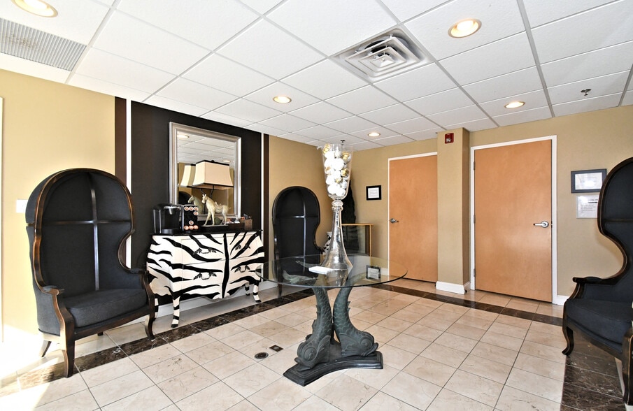 900 Schell Ln, Phoenixville, PA à louer - Hall d’entrée - Image 3 de 23