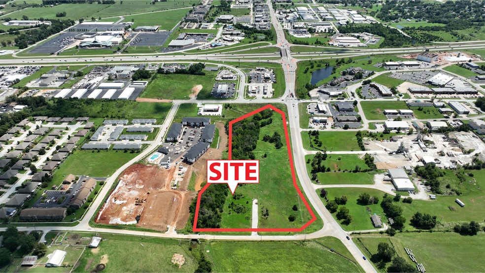 CC, Ozark, MO à louer - Photo du bâtiment - Image 3 de 10