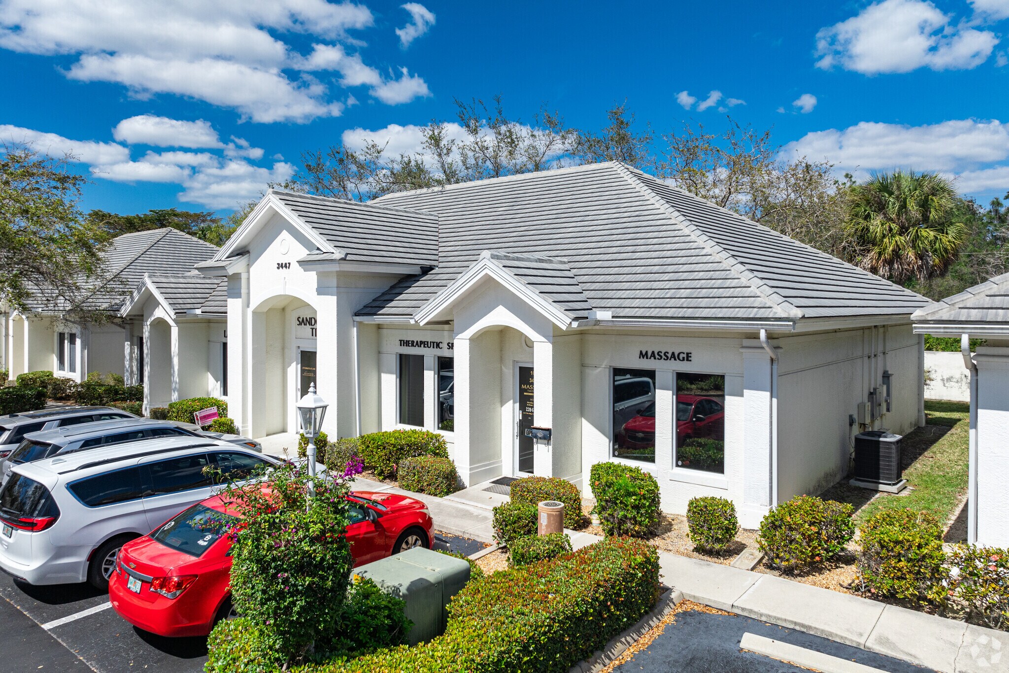 3447 Pine Ridge Rd, Naples, FL à vendre Photo principale- Image 1 de 36