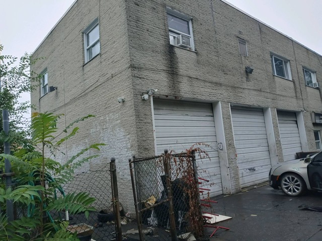 100-102 W Gale St, Philadelphia, PA for lease - Building Photo - Image 2 of 28