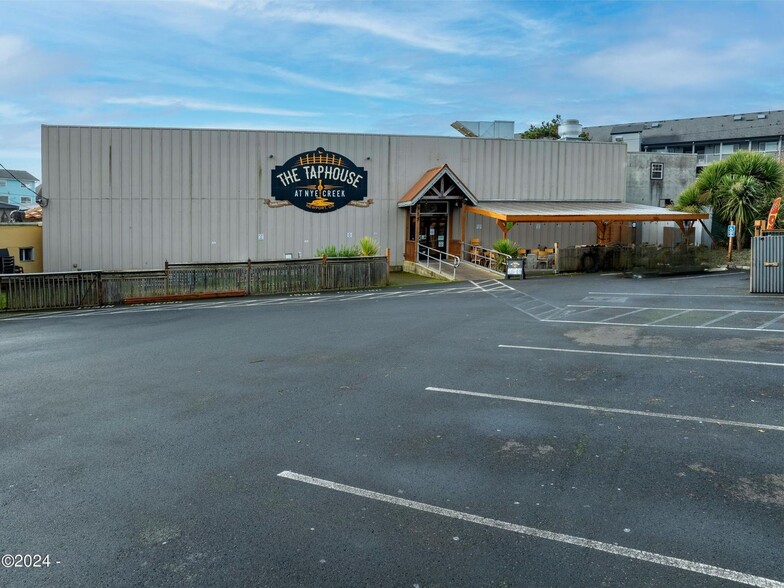 501 NW Coast St, Newport, OR for sale - Building Photo - Image 3 of 26