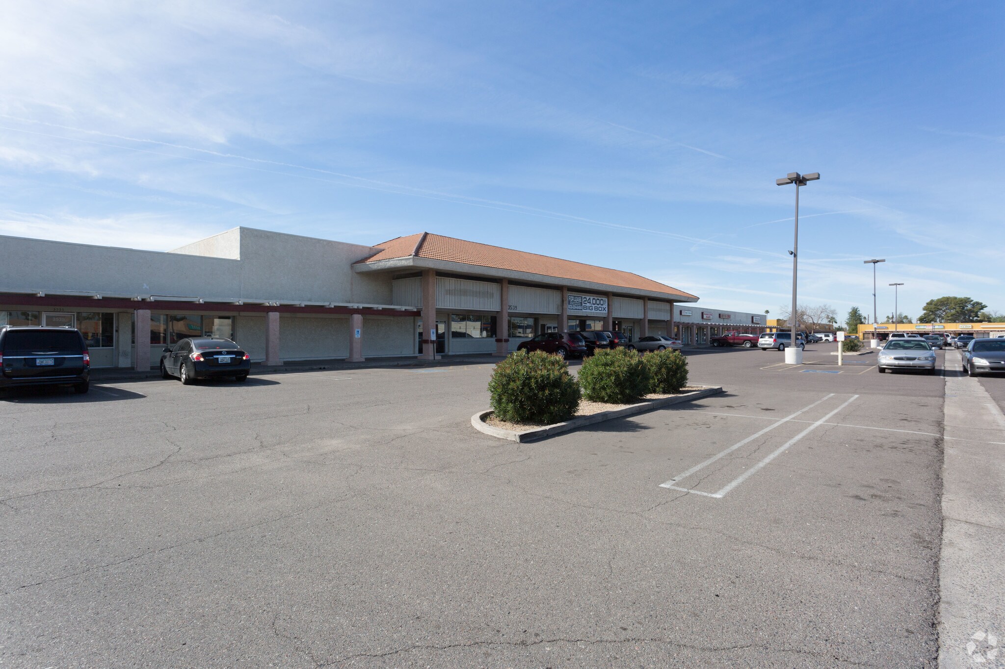 3515-3559 W Northern Ave, Phoenix, AZ à louer Photo principale- Image 1 de 35