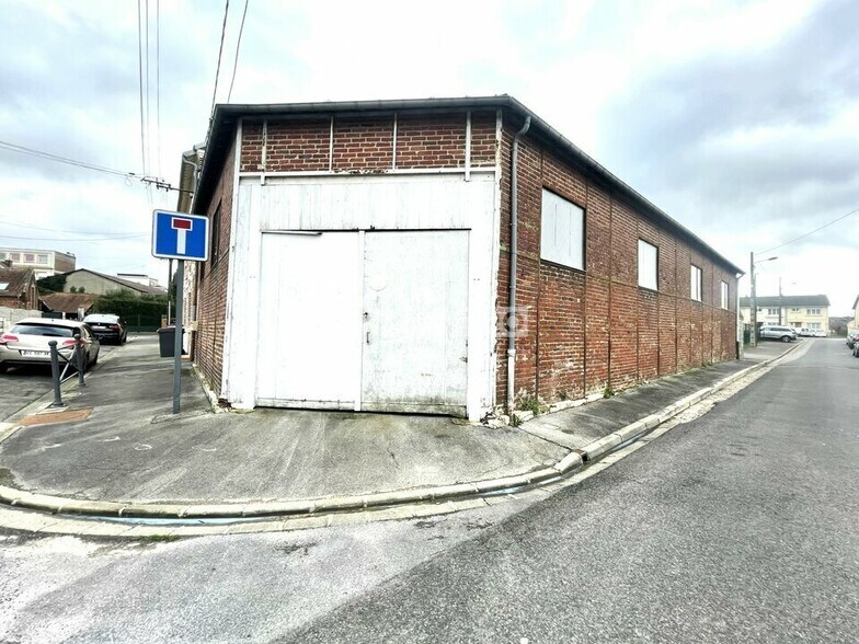 Industrial in Saint-Quentin for sale - Building Photo - Image 1 of 3
