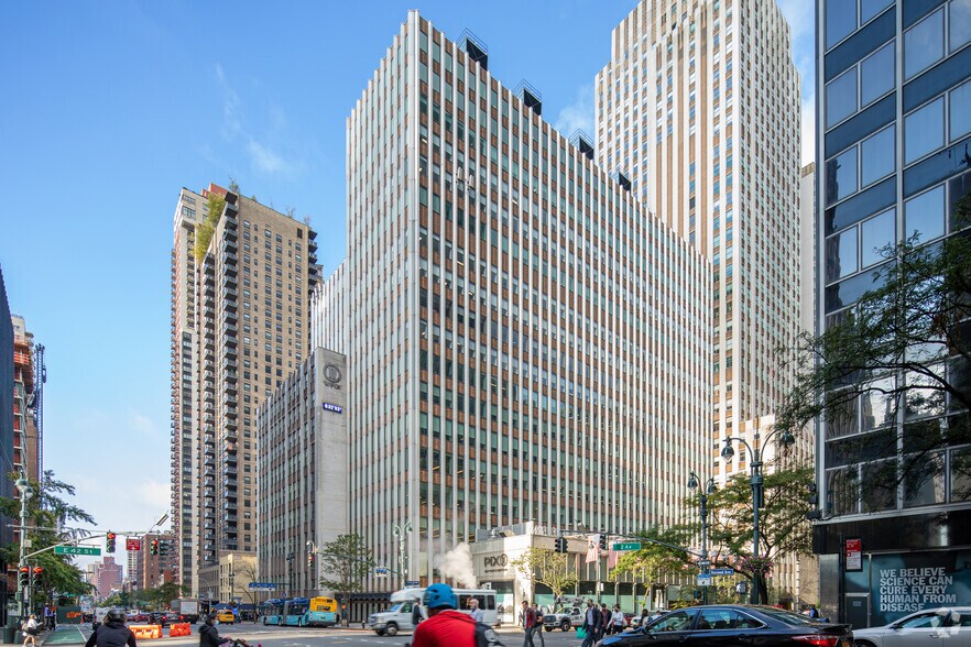 767 Second Ave, New York, NY à louer - Photo du bâtiment - Image 1 de 4