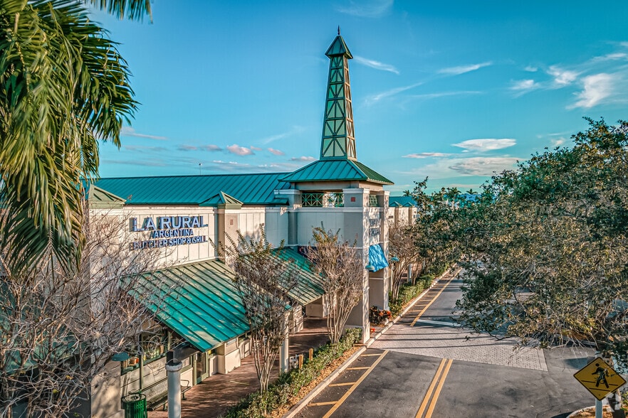 2310-2410 Weston Rd, Weston, FL for lease - Building Photo - Image 1 of 11