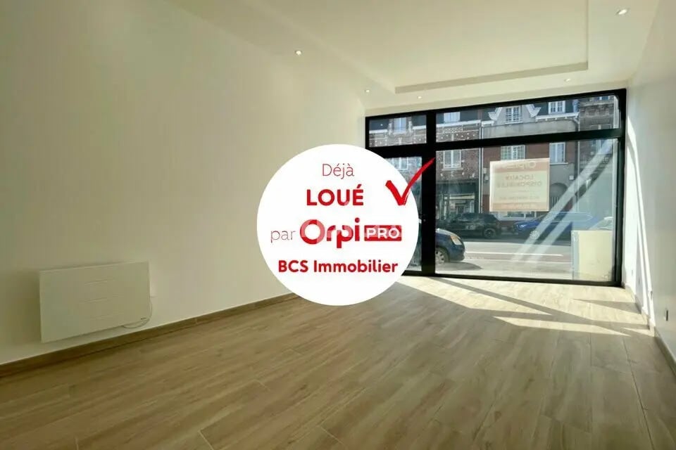 Retail in Lambersart for lease Interior Photo- Image 1 of 4