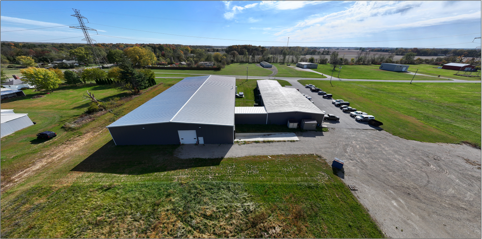 791 & 733 Industrial Pky, North Liberty, IN for sale - Primary Photo - Image 2 of 8