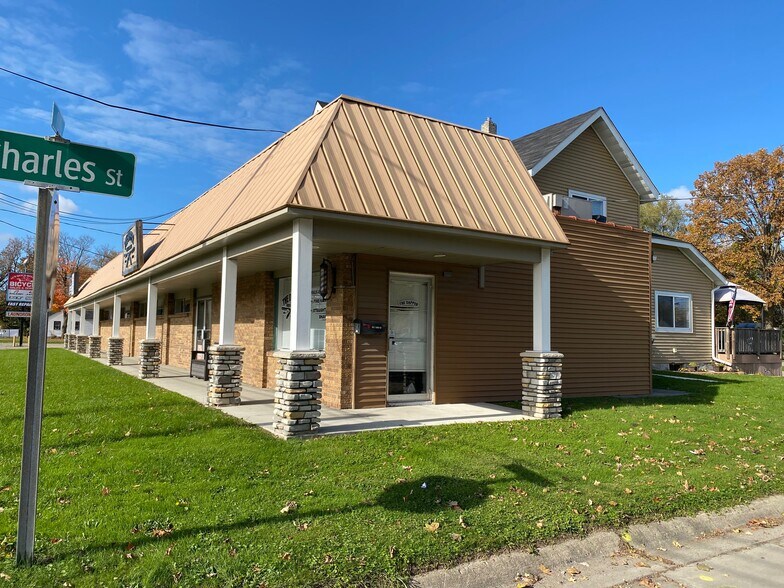 322-324 W Flint St, Davison, MI à vendre - Photo du bâtiment - Image 3 de 34