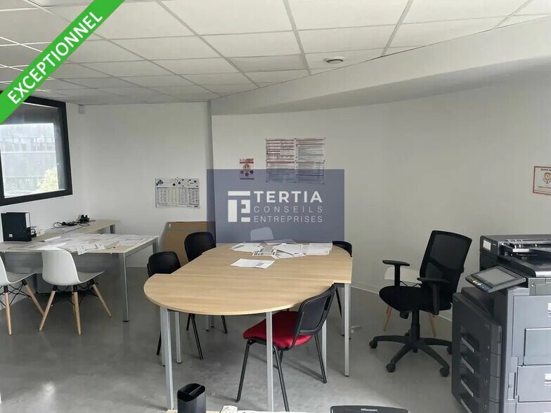 Flex in Montpellier for lease - Building Photo - Image 2 of 2