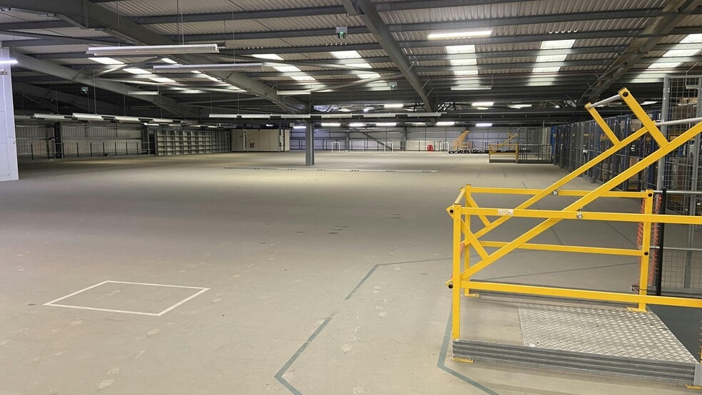 Pilgrims Walk, Coventry for lease - Building Photo - Image 3 of 5