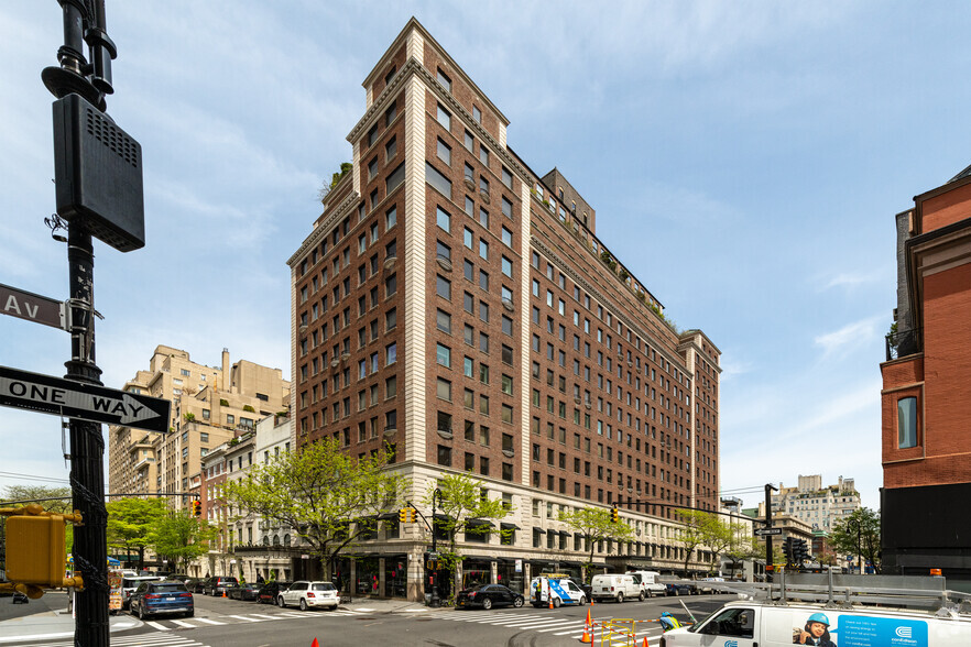 828 Madison Ave, New York, NY for sale - Building Photo - Image 1 of 1