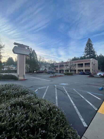 1166 Broadway, Placerville, CA à louer - Photo du bâtiment - Image 2 de 10