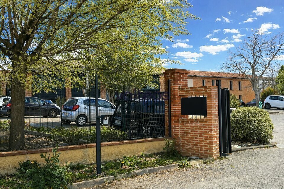8 Avenue De La Tuilerie, Villeneuve-lès-Bouloc à louer Photo du bâtiment- Image 1 de 17