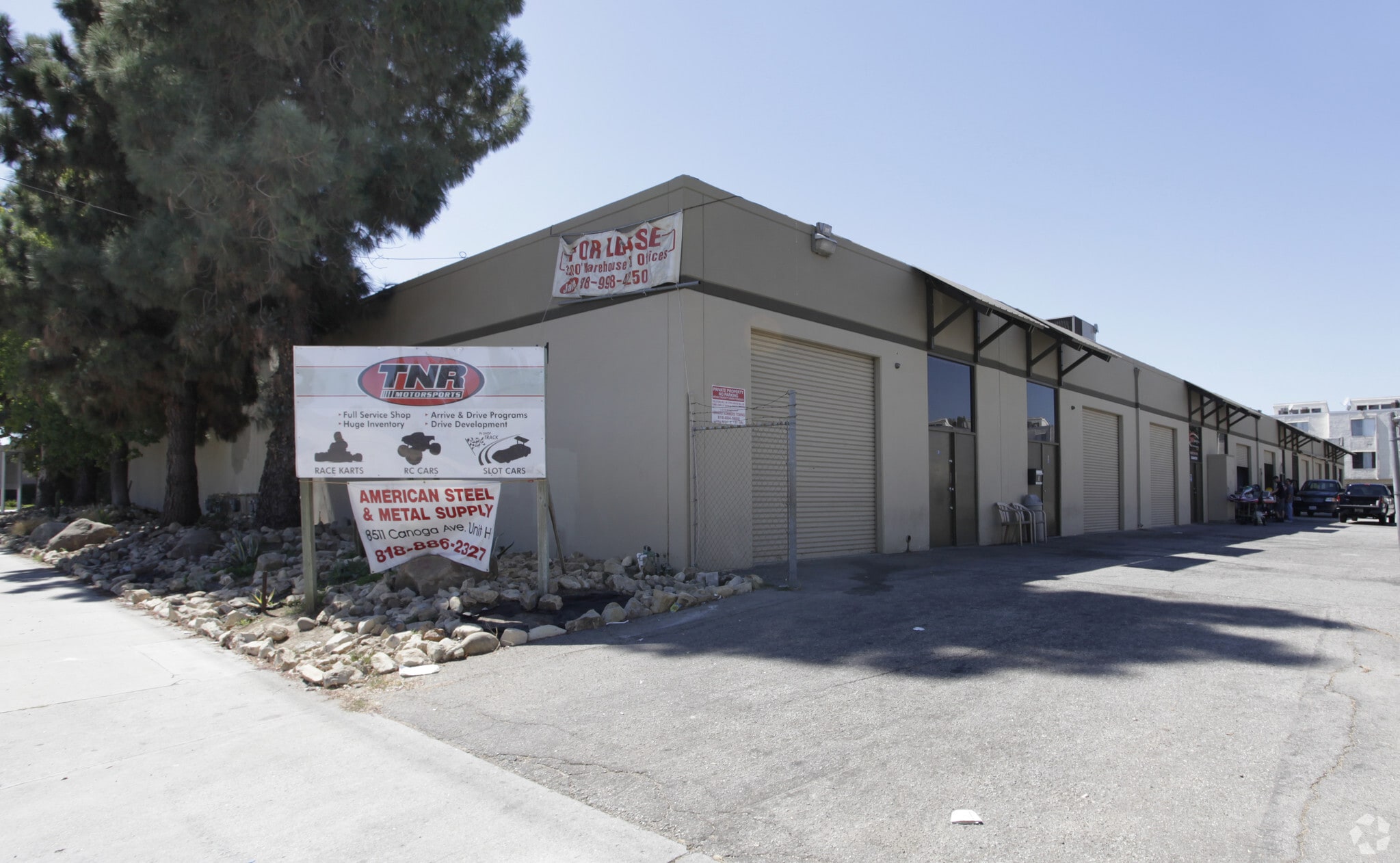8501-8511 Canoga Ave, Canoga Park, CA à louer Photo principale- Image 1 de 10