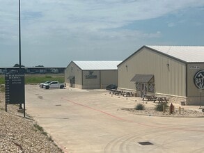 1704 W FM 875, Midlothian, TX for lease Interior Photo- Image 2 of 4