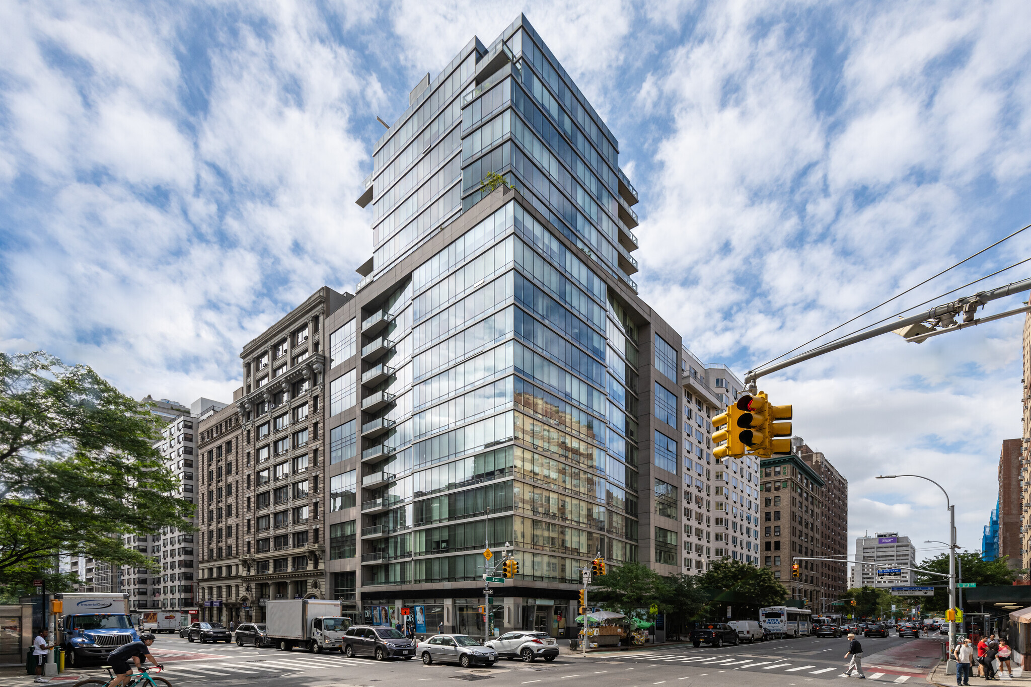 300 E 23rd St, New York, NY for sale Building Photo- Image 1 of 1