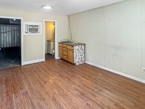 4405 Halls Mill Rd, Mobile, AL à louer Photo intérieure- Image 2 de 12