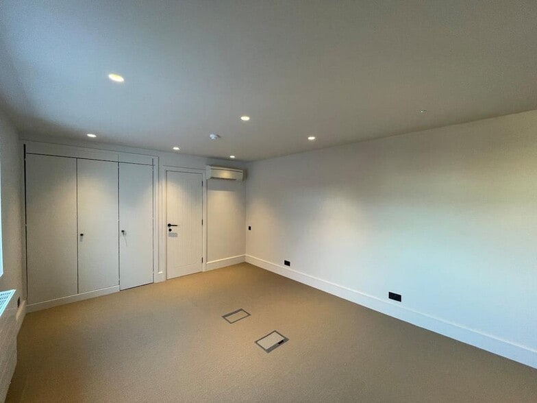 23 Albert St, Newcastle for lease - Building Photo - Image 3 of 10