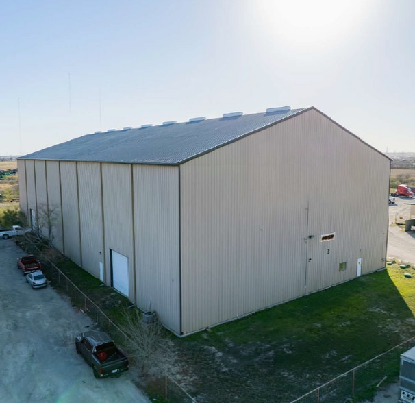 9092 Green Rd, Converse, TX for sale - Building Photo - Image 2 of 6