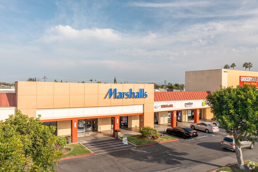 16672-16732 Beach Blvd, Huntington Beach, CA à louer - Photo du bâtiment - Image 3 de 15