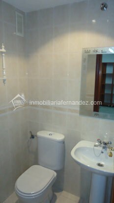 Bureau dans Cáceres à louer - Photo du bâtiment - Image 2 de 5