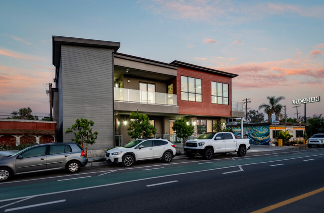 Plus de détails pour 1532-1536 N Coast Highway 101, Encinitas, CA - Bureau à vendre