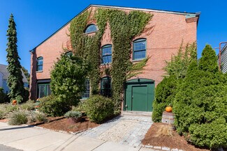 Plus de détails pour 26 Howland St, Plymouth, MA - Bureau à vendre