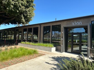 Plus de détails pour 3200 Airport Ave, Santa Monica, CA - Bureau à louer