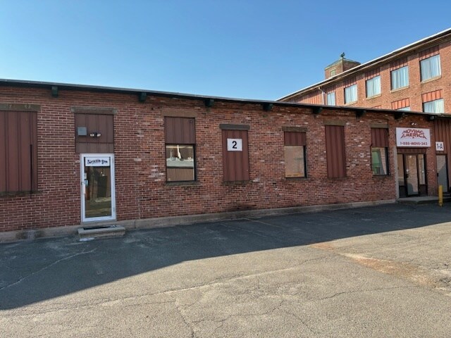 346 Quinnipiac St, Wallingford, CT à louer - Photo du bâtiment - Image 2 de 7
