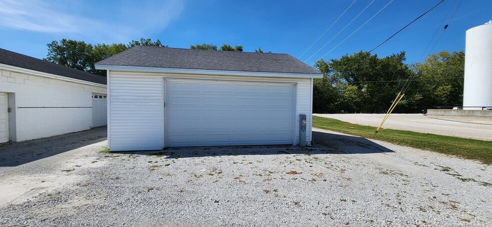 368 S Harlem Ave, Peotone, IL à vendre - Photo du bâtiment - Image 3 de 9