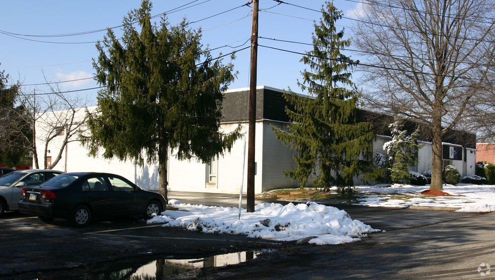 6 S Gold Dr, Hamilton, NJ à vendre - Photo du bâtiment - Image 2 de 3