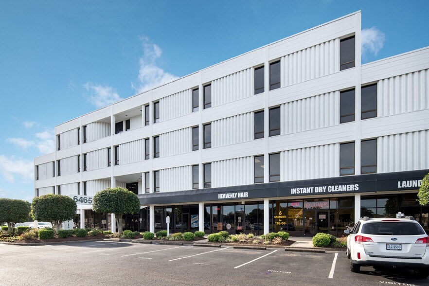6465 College Park Sq, Virginia Beach, VA à louer - Photo du bâtiment - Image 2 de 3