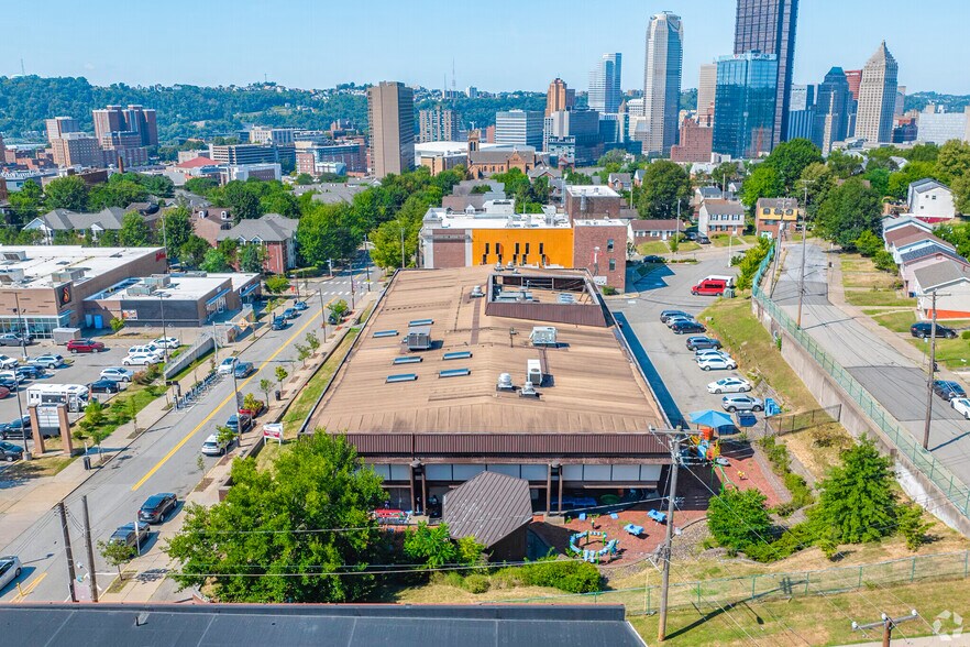 1835 Centre Ave, Pittsburgh, PA for lease - Building Photo - Image 2 of 8