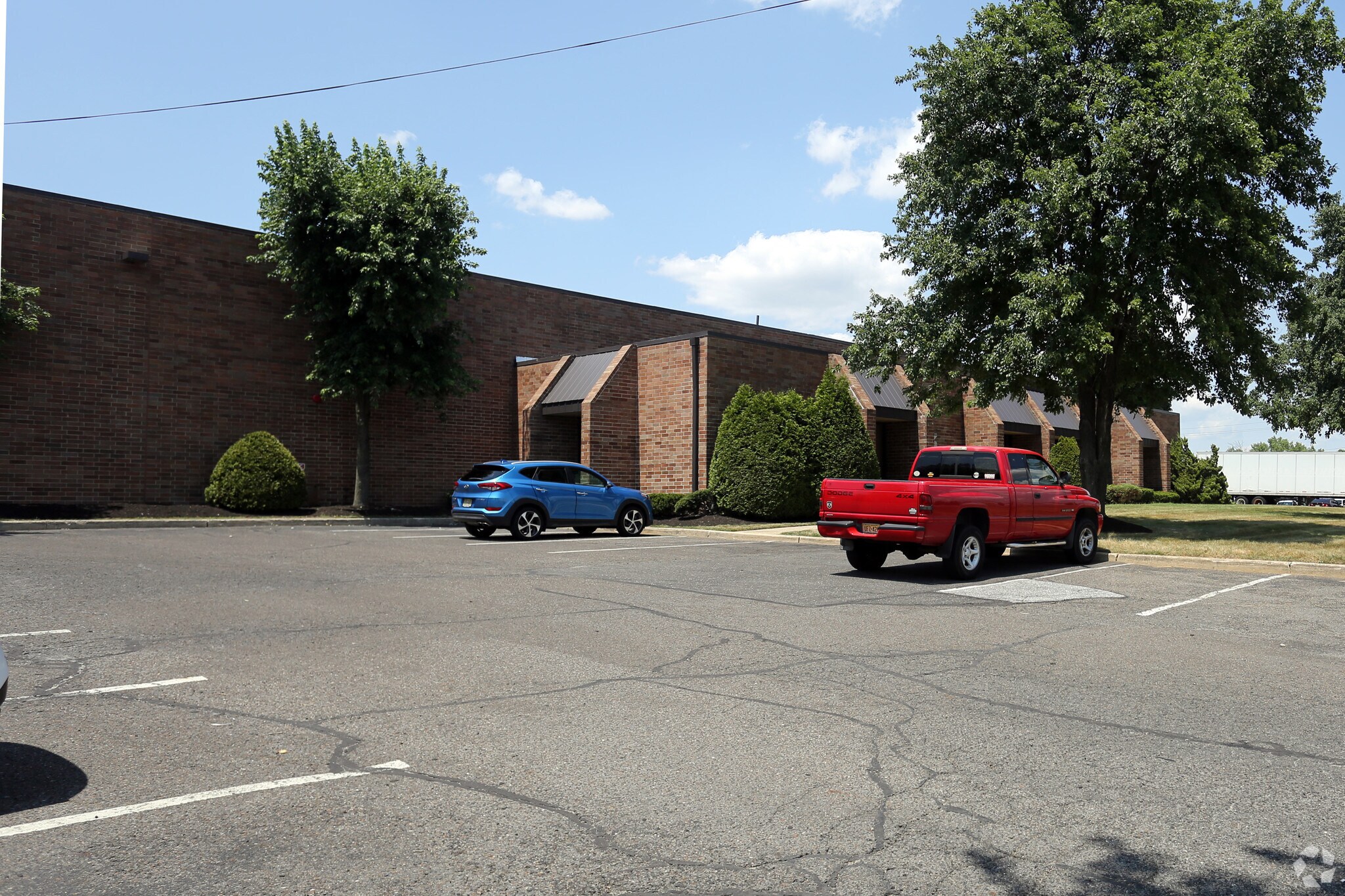 751-761 Hylton Rd, Pennsauken, NJ for lease Primary Photo- Image 1 of 6